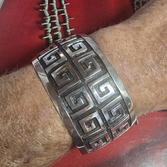 Vintage Taxco Sterling Silver Geometric Cuff Bracelet 2.45oz - Picture 3 of 6